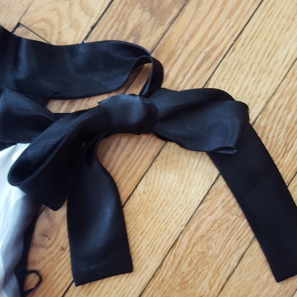 Side neck tie cocktail dress - Picture 2 of 3